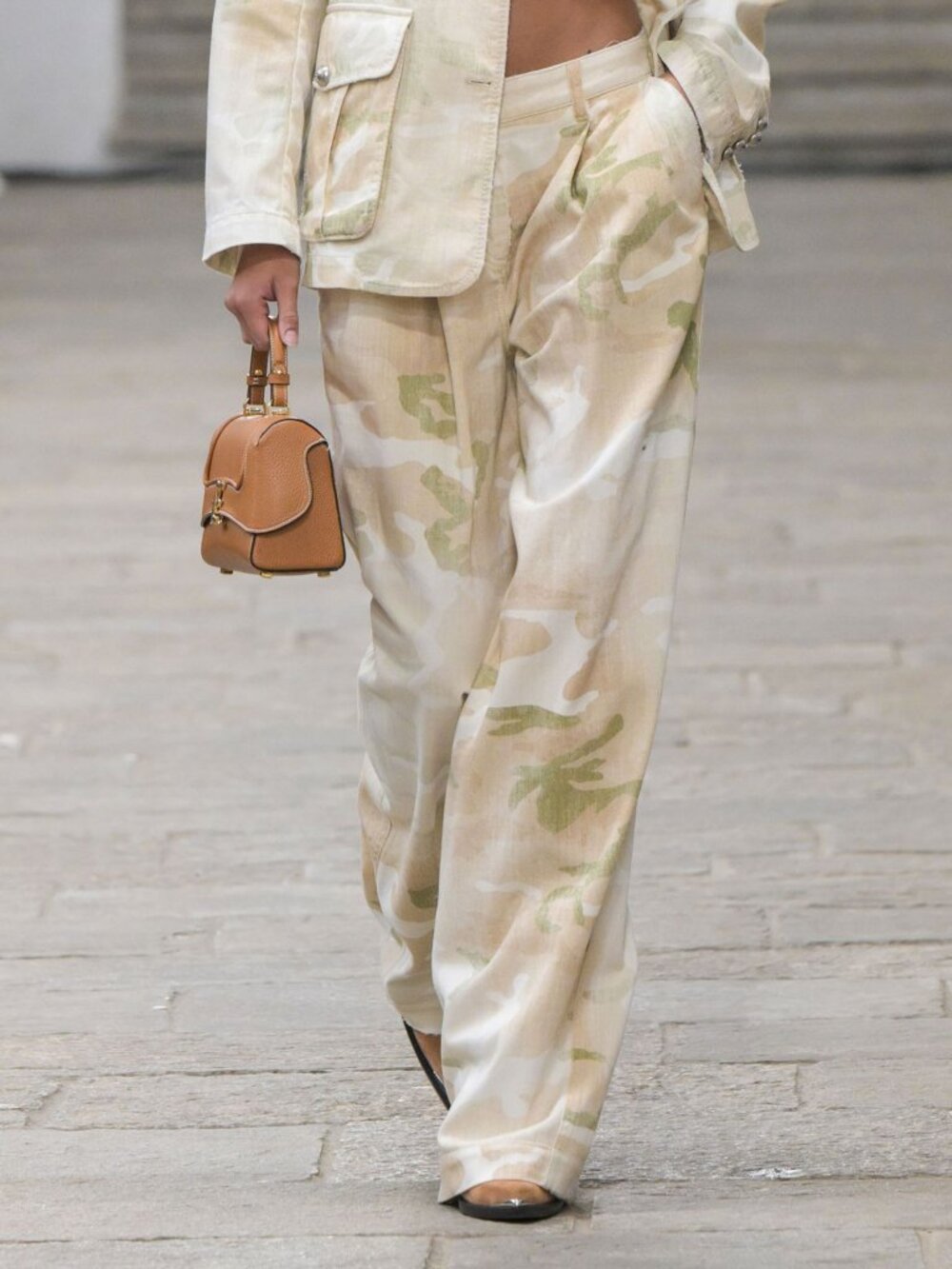 Ermanno Scervino SS23 Runway Beige Camouflage Wide-Leg Jeans